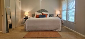 4 dormitorios, tabla de planchar con plancha, Internet y ropa de cama