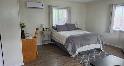 Carming country studio with spectacular views of The Great Basin National Park..