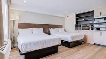 Basic Double Room | Desk, laptop workspace, iron/ironing board, WiFi (free)