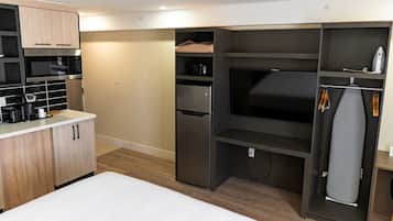 Habitación individual básica | Escritorio y espacio para trabajar con un portátil