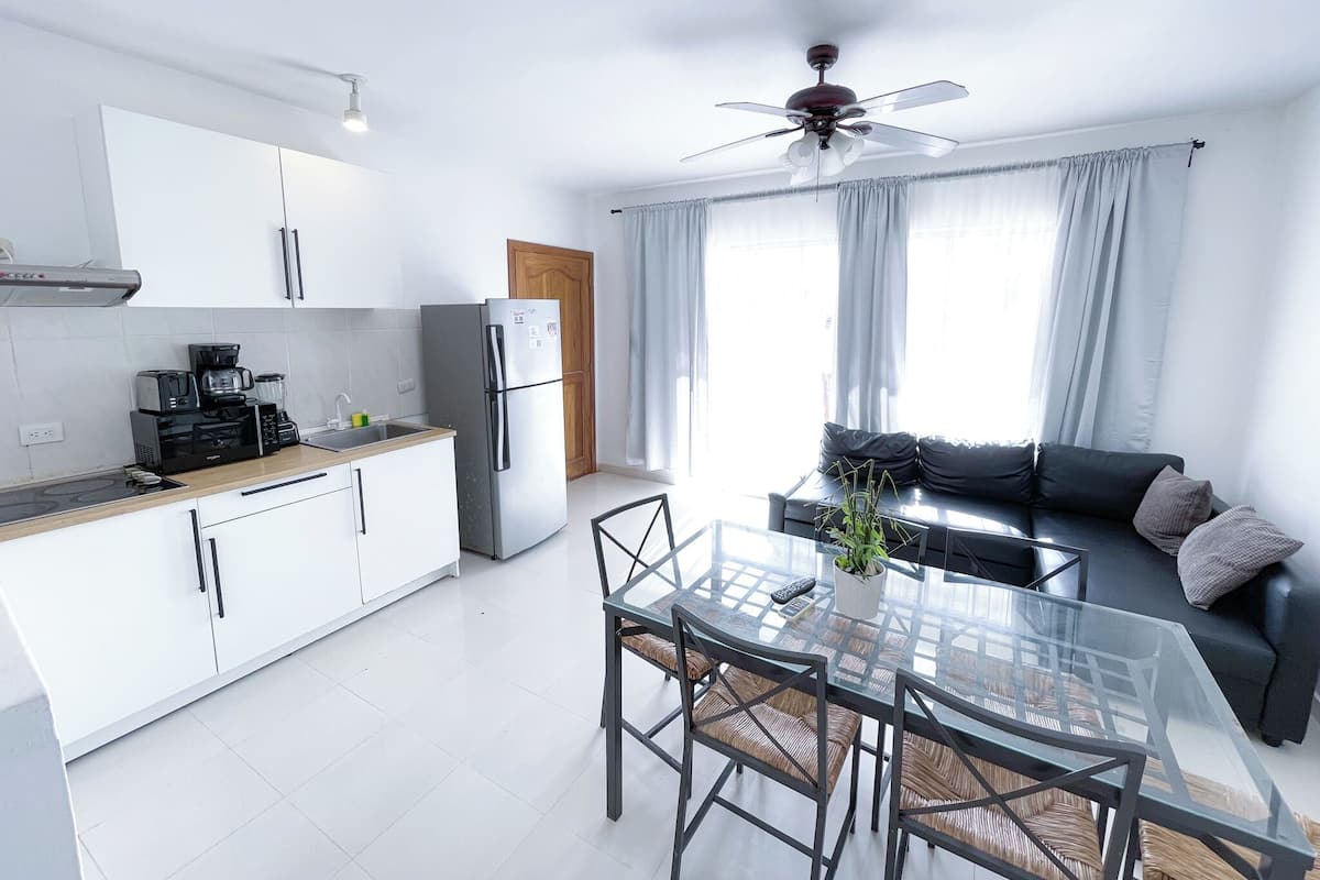 Premium Penthouse, Pool View | Private kitchen | Coffee/tea maker, fridge, stovetop, cookware/dishes/utensils