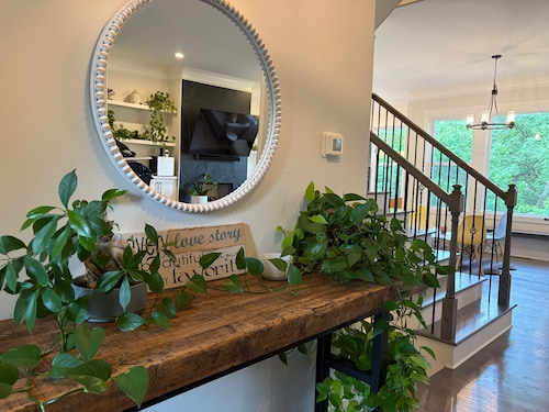 2756 Bridgegate Home