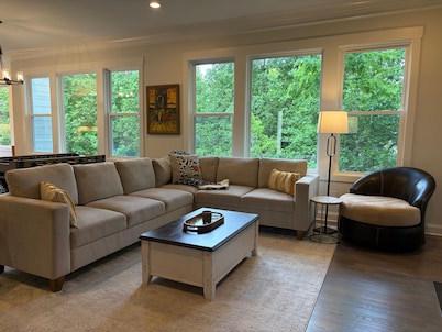 2756 Bridgegate Home