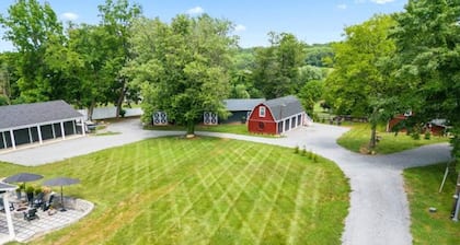 Romantic Barn Loft | Wine Country & Weddings