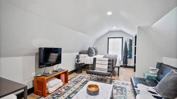 Bureau, Wi-Fi gratuit, draps fournis