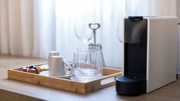 Kaffe og/eller kaffemaskine