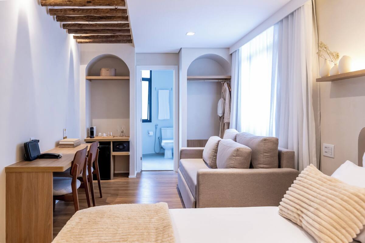 In-room safe, desk, laptop workspace, soundproofing