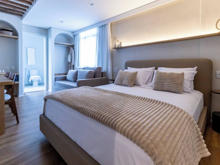 Suite | Premium bedding, free minibar, in-room safe, desk