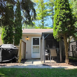 المنشأة من الخارج