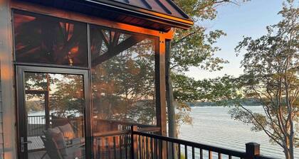 Lakefront 5 King Beds + Private Dock + Screen Porch + Pet Friendly