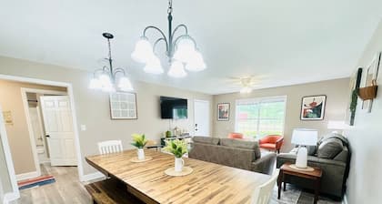 Beautiful Eastgate 12B