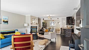 Smart TV, fireplace, video games, books