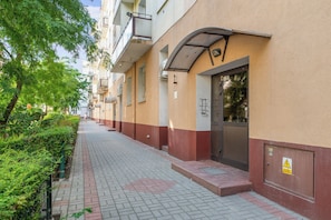 Front of property - Abrahama 36 - by Grand Apartments (Gdynia)