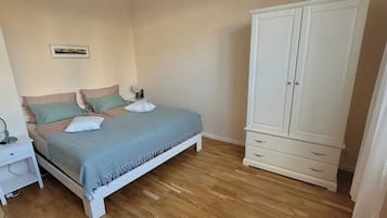 1 Schlafzimmer, Reisekinderbett, WLAN, Bettwäsche