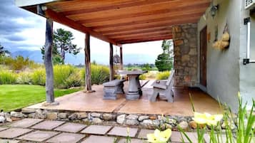 Casa de campo Confort, vistas a la montaña | Restaurante al aire libre