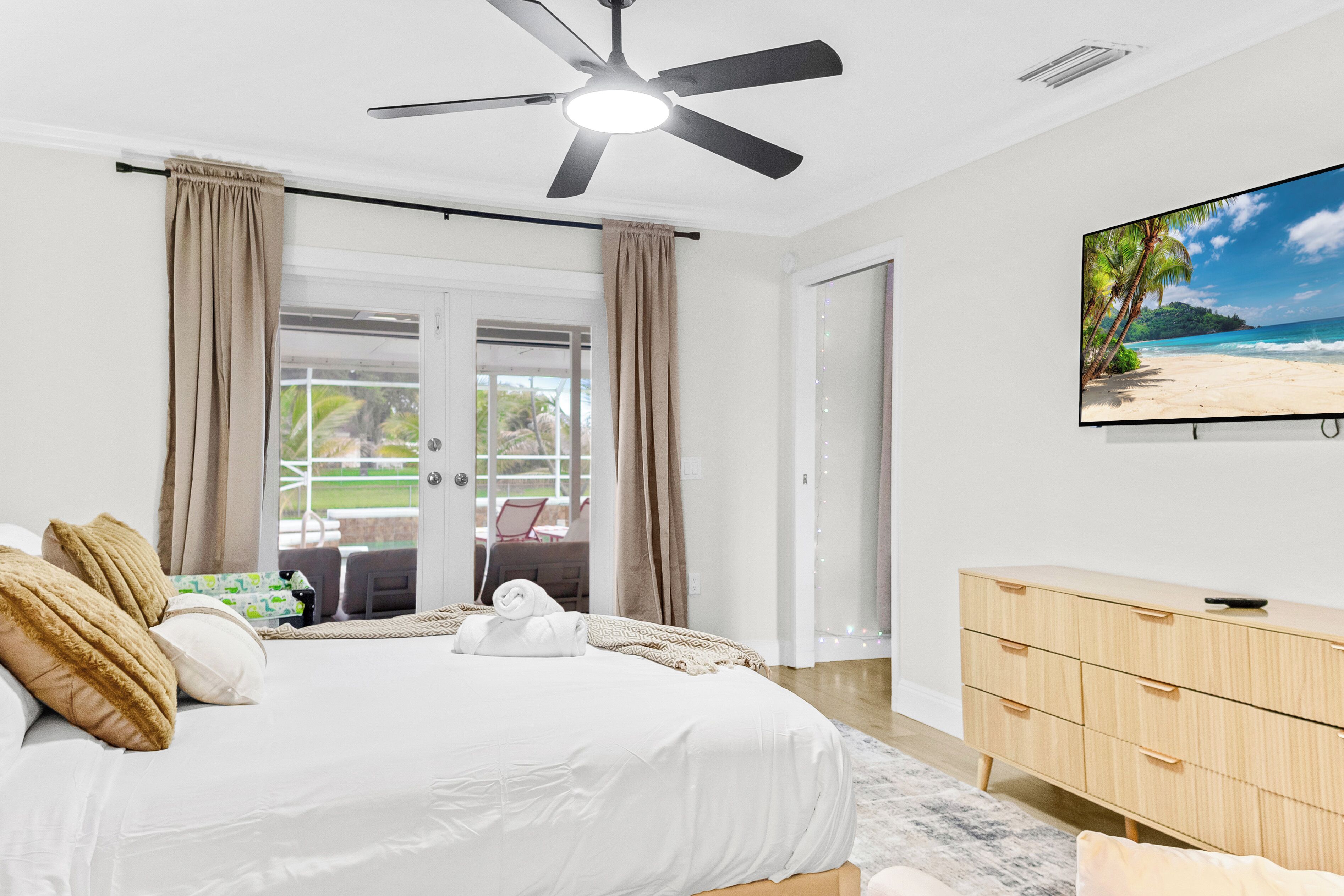 4 chambres, fer et planche à repasser, lit parapluie, Wi-Fi gratuit
