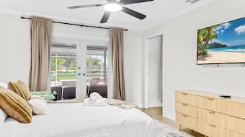 4 bedrooms, iron/ironing board, travel crib, free WiFi