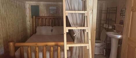 4 bedrooms, WiFi, bed sheets