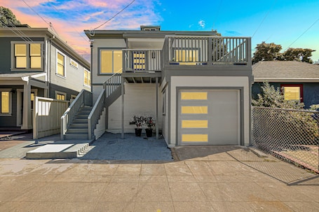 Exterior. Gem Home near SF! 5 min to BART and UCSF Benioff