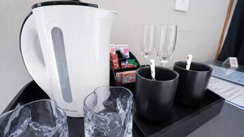 Kaffee und/oder Kaffeemaschine