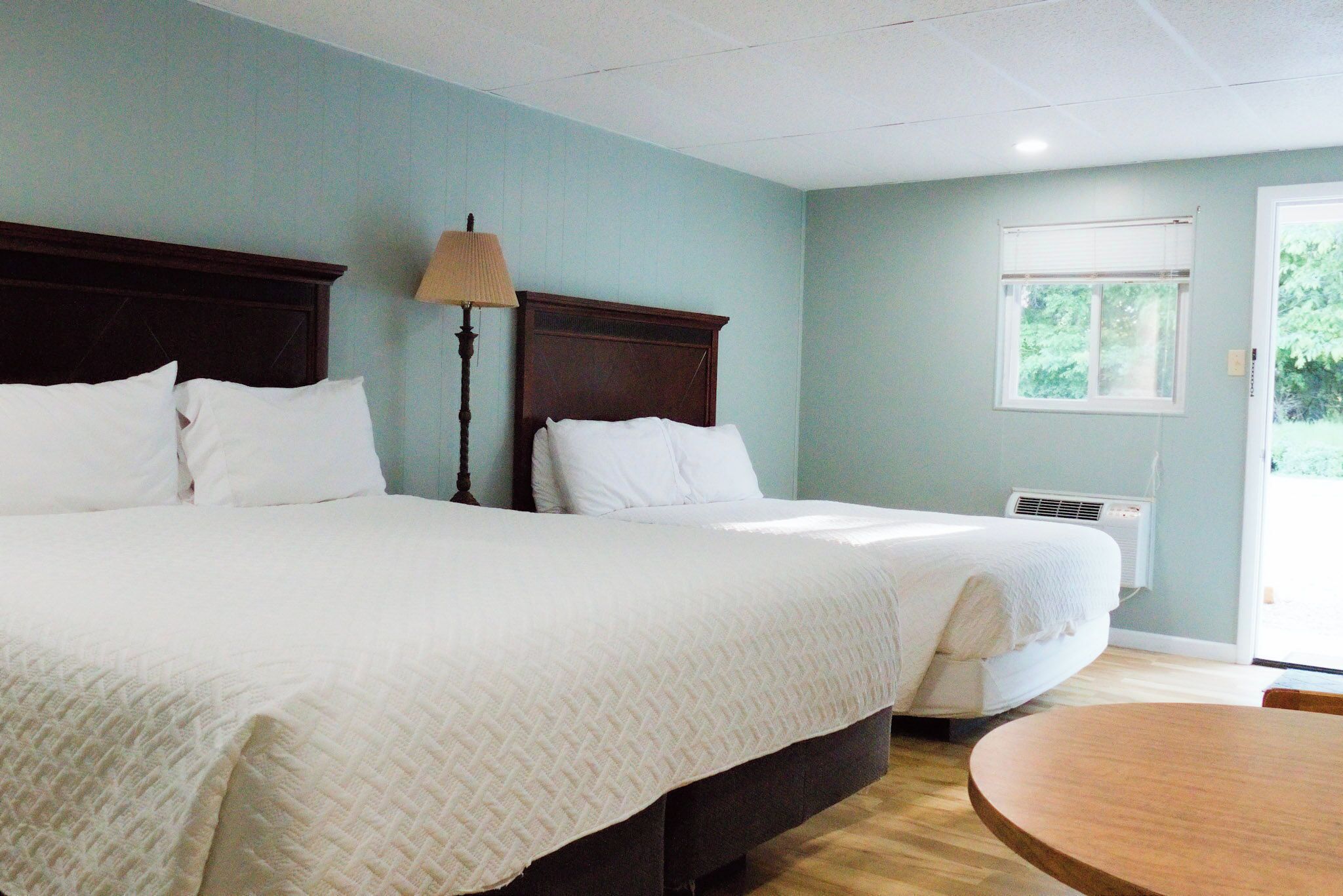 Standard Double Room | Laptop workspace, free WiFi