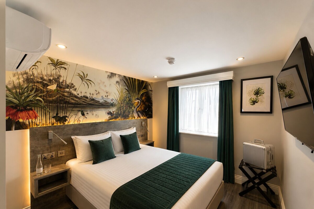 In-room safe, desk, laptop workspace, blackout drapes