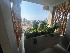 View from property - Boutique Almendras (Acapulco)