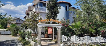 TANGO PANSIYON