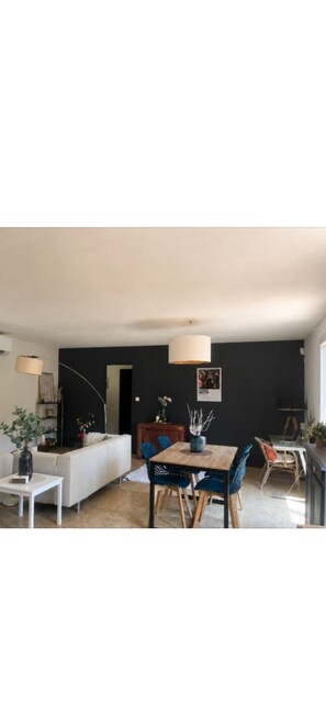 Interior - House between sea and Provence near saint tropez (Les Mayons)