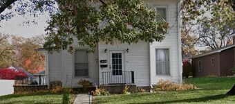 Historic 1-bedroom apartment in Shenandoah, Iowa