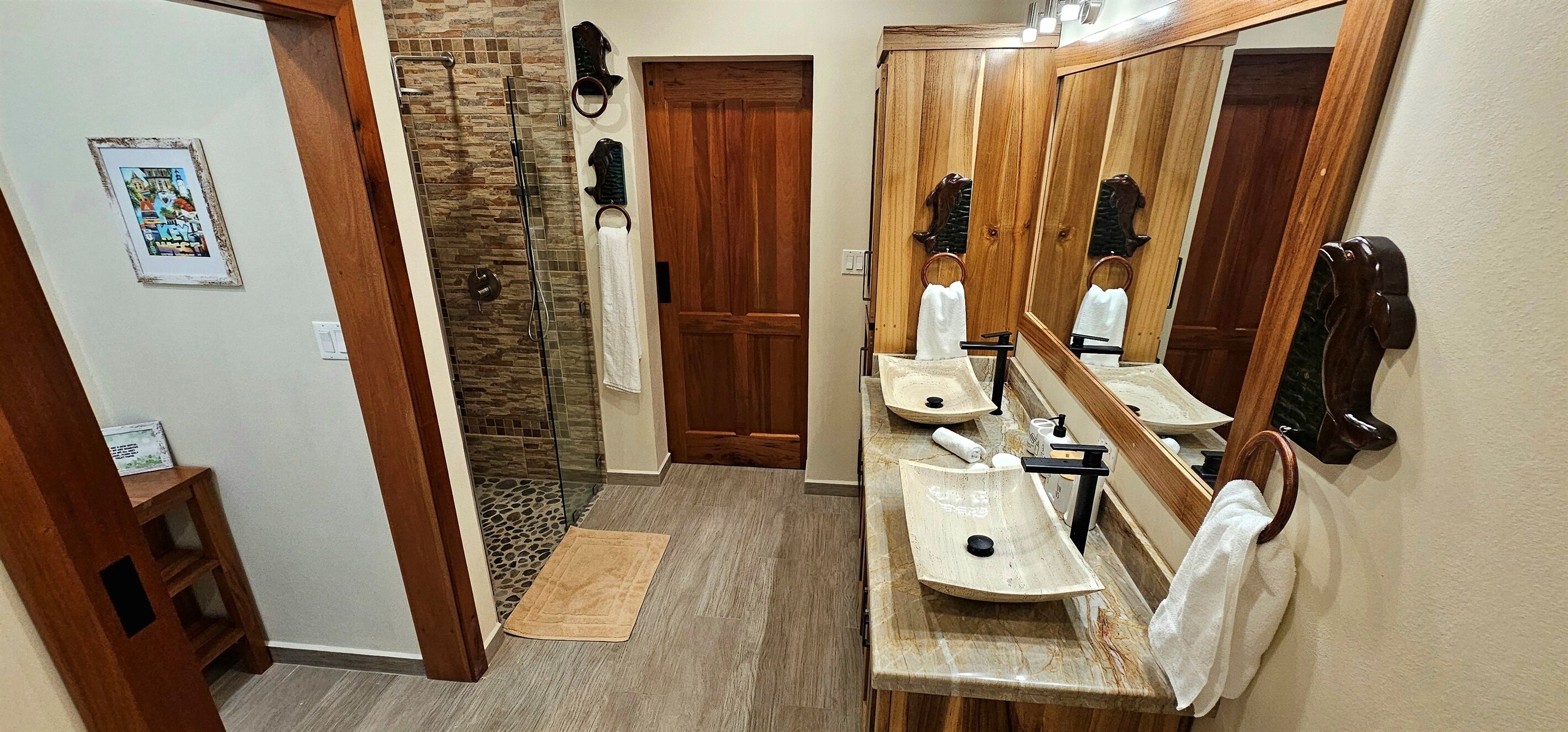 Shower, jetted tub, hair dryer, towels
