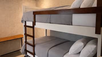 Loft Deluxe, 2 habitaciones, cocineta | Cortinas blackout y wifi gratis