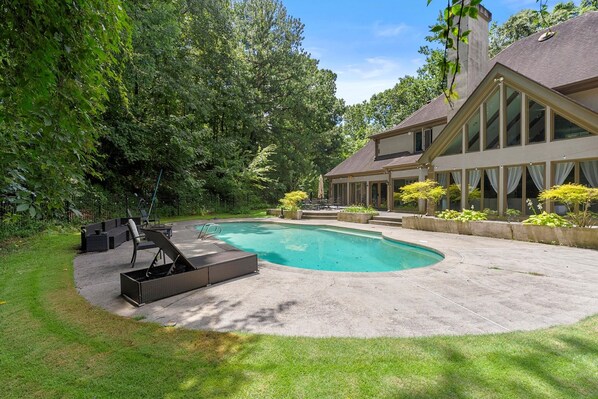 Pool