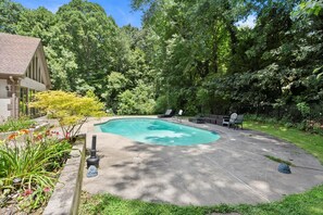 Pool - Spacious 7-bedroom mansion in Atlanta Georgia (Atlanta)