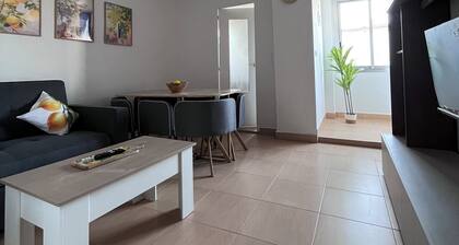 Bright apartment in Ruzafa near the Roig Arena and CAC | Up to 7 ppl(1 bathroom)