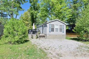 Exterior - Resort Getaway - Muskoka (Severn Bridge)- Sleeps 6 (Severn Bridge)