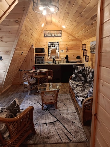 Cottage 3: Quiet Kickback Cottage, A Cozy Studio Style by Seneca Lake Marina