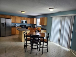 Dining - Rhodes comfort stay (Whitestown)