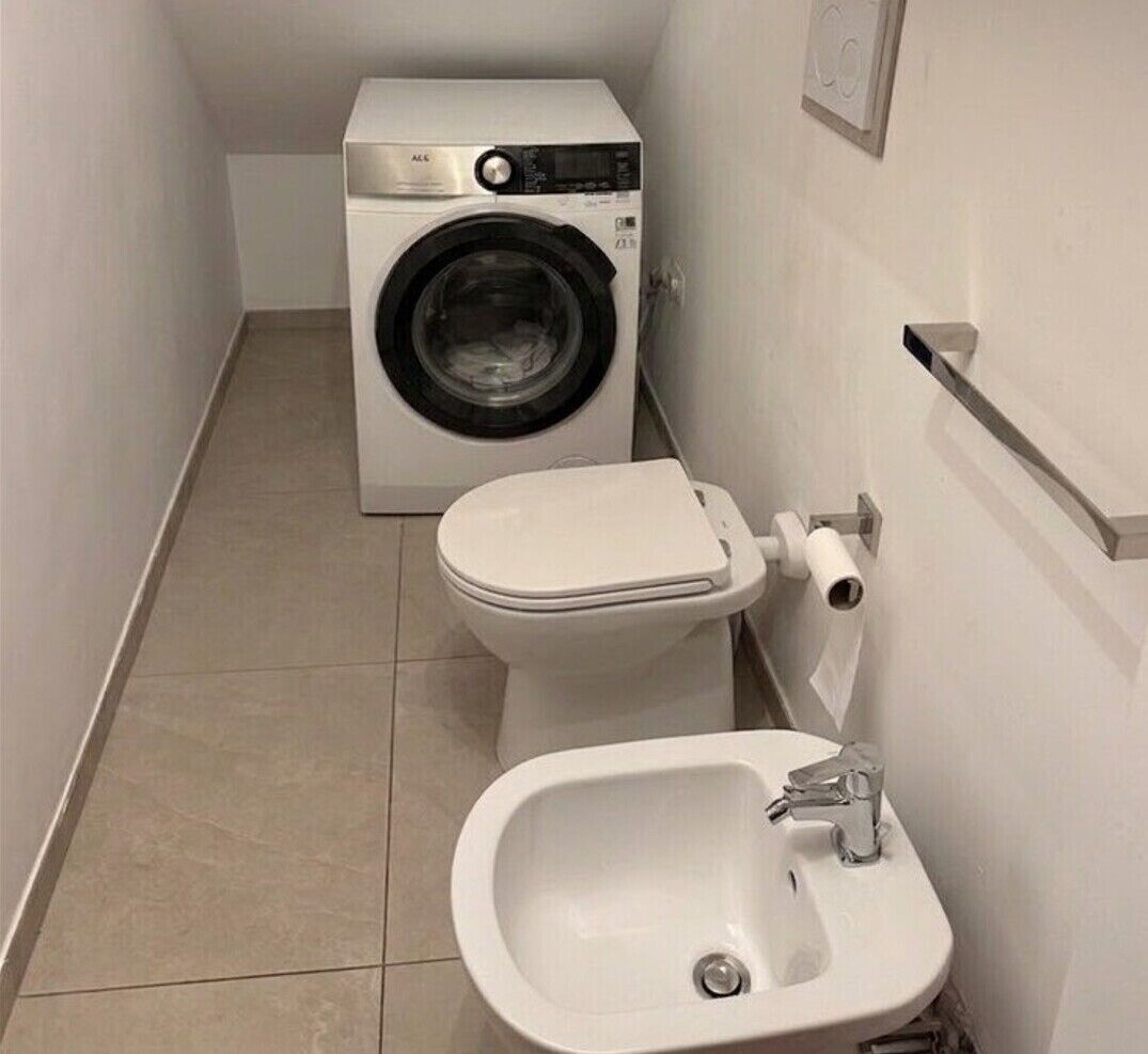 Doccia, asciugacapelli, bidet, asciugamani