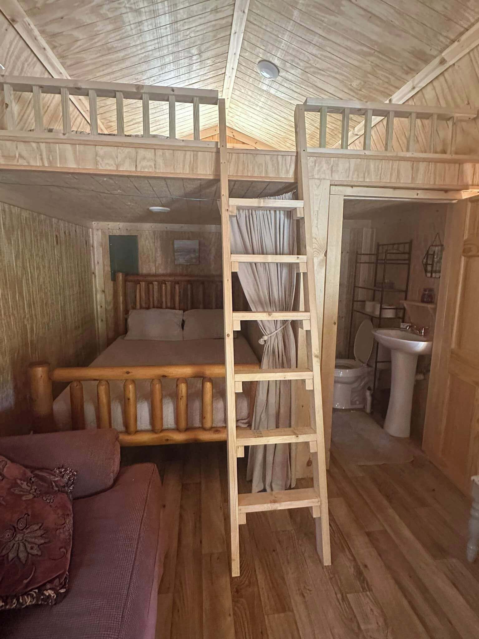 4 bedrooms, WiFi, bed sheets