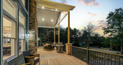 BIGGEST Lot in LH 10 BR 7 BA Volleyball Playground Elevator Hot Tub