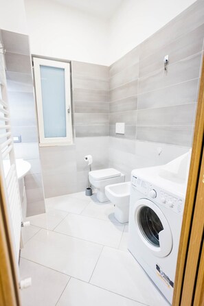 Bathroom - Vrbo Property (Sant'Antonio Abate)
