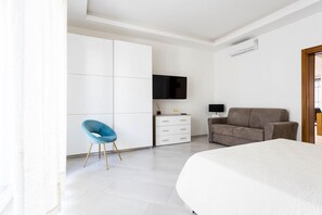 Room - Vrbo Property (Sant'Antonio Abate)