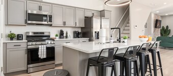 Downtown Columbus - Sleeps 16 - Spacious + Arcades