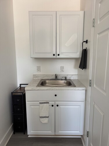 Lux Studio Suite Near Hot Springs & Ouachita River