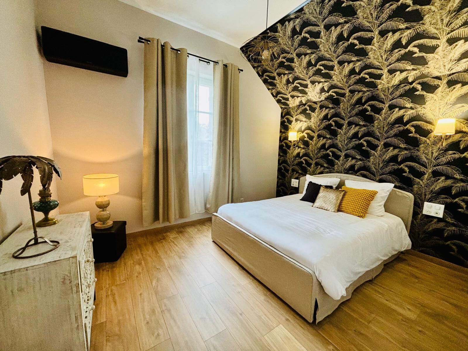 アイロン / アイロン台、WiFi、ベッドシーツ. Le KOZY - Large renovated T2 with private parking.  Pets allowed.