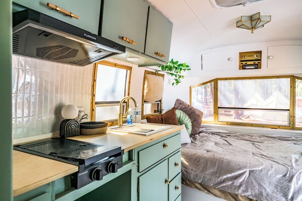 Mobile Home Standard, patio