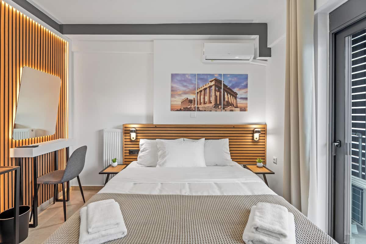 Deluxe Double Room, City View | Premium bedding, desk, laptop workspace, cribs/infant beds