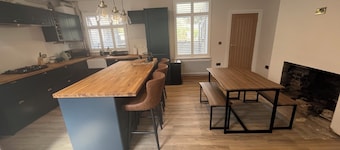 Newly renovated 3 bedroom home with beautiful views