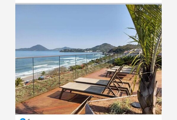 Property grounds - Cozy apartment with resort-style amenities on Ubatuba's most popular beach. (Ubatuba)